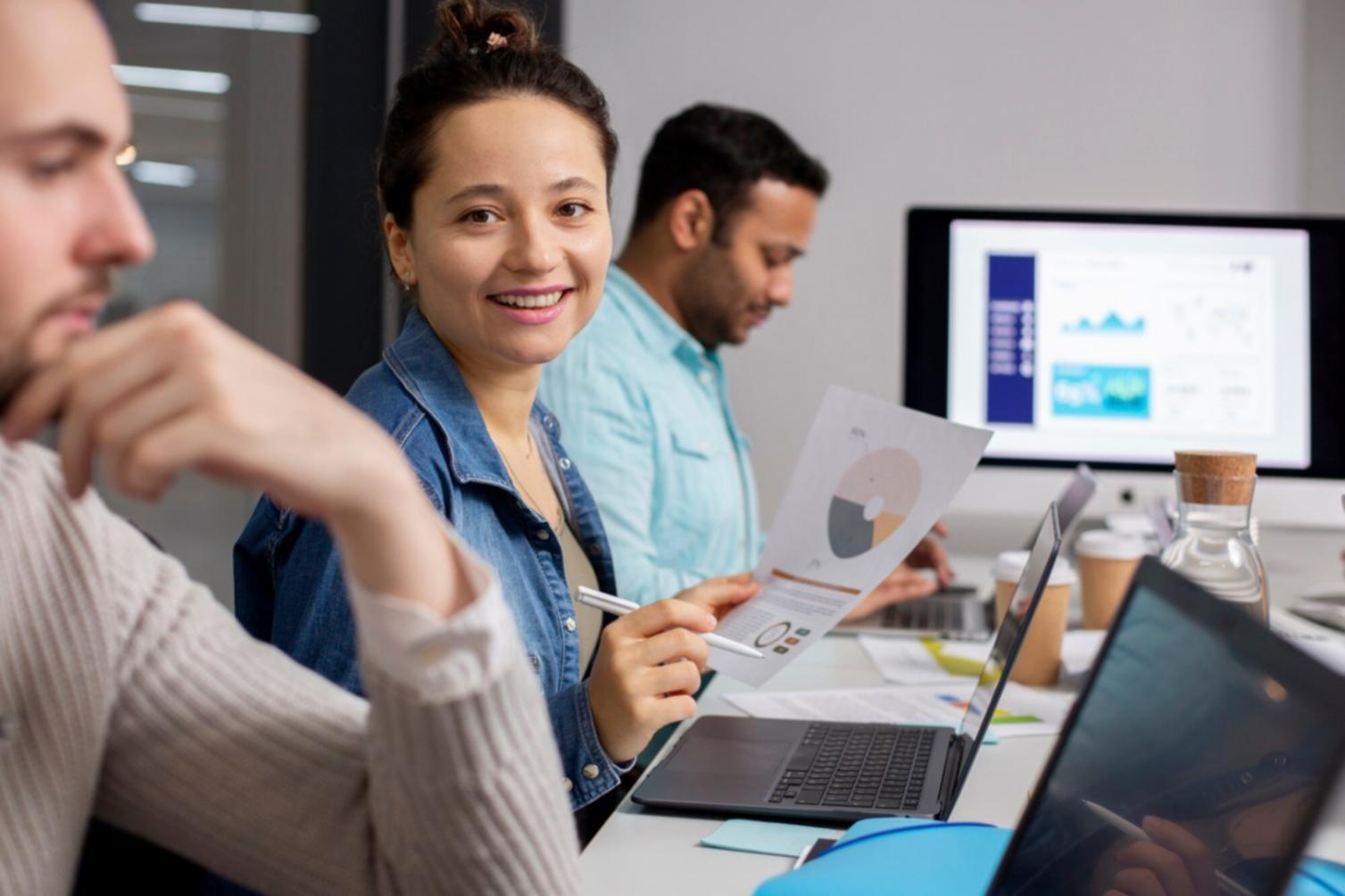 Empleados de Studyalethis en una sesión de formación